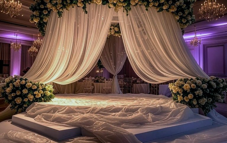 Baldachin Hochzeit;
Stoffhimmel Decke;
Deckenhänger mieten;
Hochzeitsbaldachin;
Deckendekoration Hochzeit;